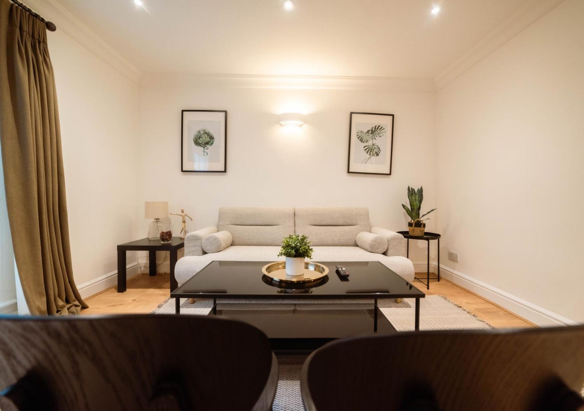 Unique 3 Beds 2 Baths Abbey Rd St John's Wood Appartamento Londra