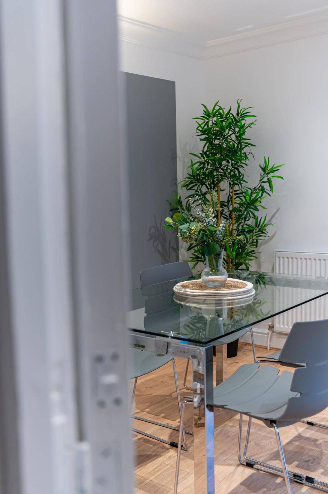 Unique 3 Beds 2 Baths Abbey Rd St John's Wood Londra